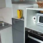 Spacieux A Avec Piscine Et Parking - Fr-1-814-146 Super Besse