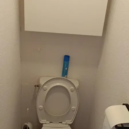 Spacieux A Super Avec Piscine Et Parking - Fr-1-814-146 *